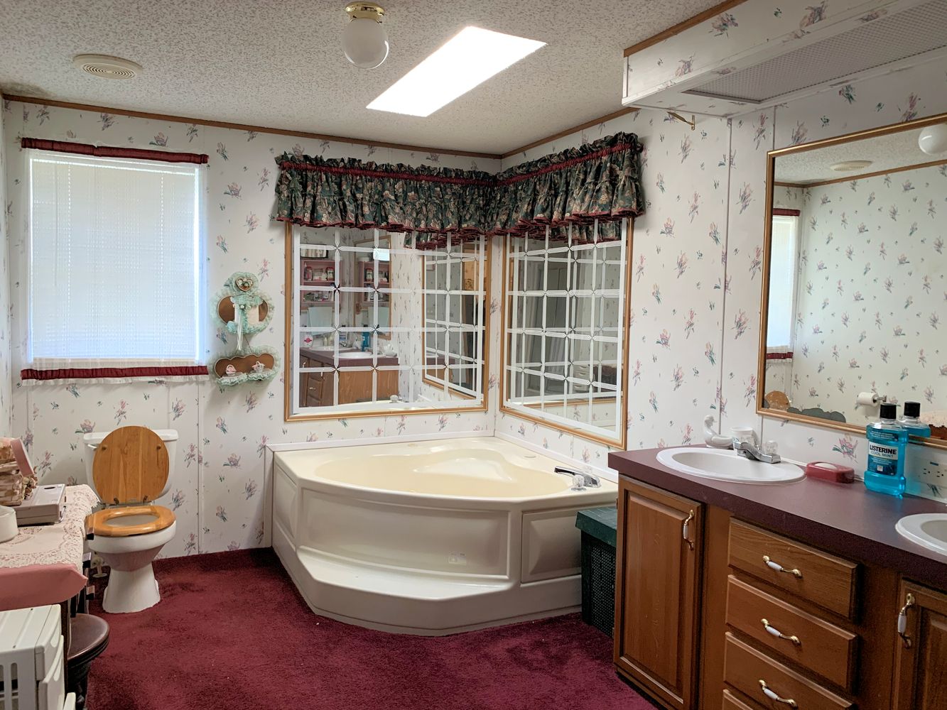 9713 Grandview Lake Rd, Ashland, KY 41102